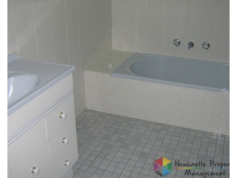 2/17 Archer Crescent, Maryland NSW 2287