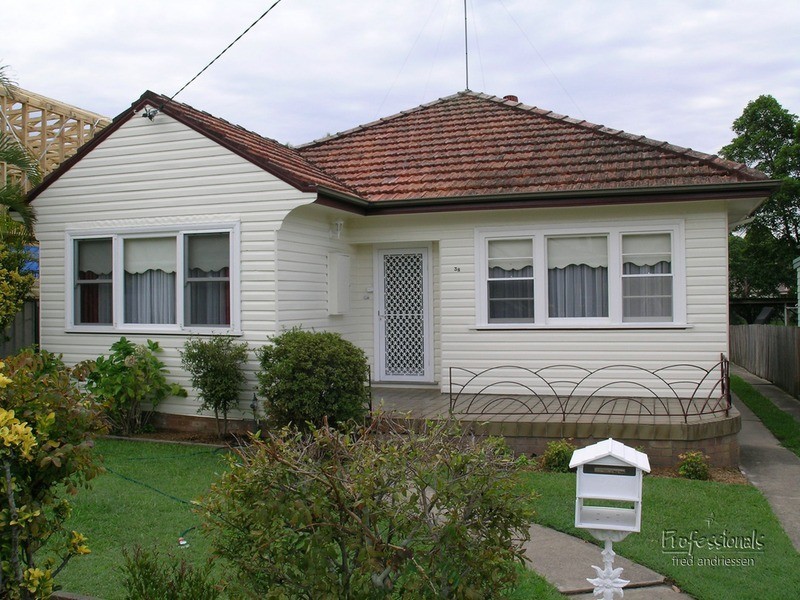 38 Woodlands Avenue, New Lambton NSW 2305