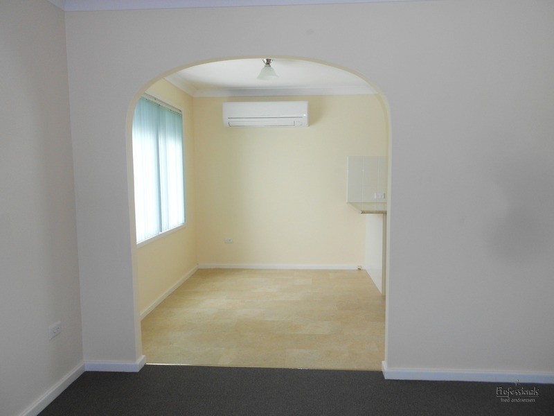1 Valiant  Crescent, Valentine NSW 2280