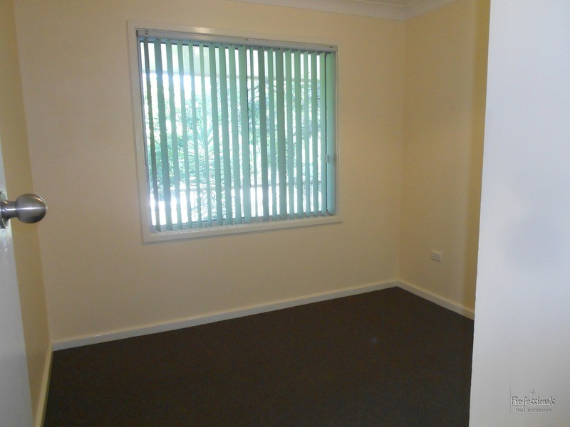 1 Valiant  Crescent, Valentine NSW 2280