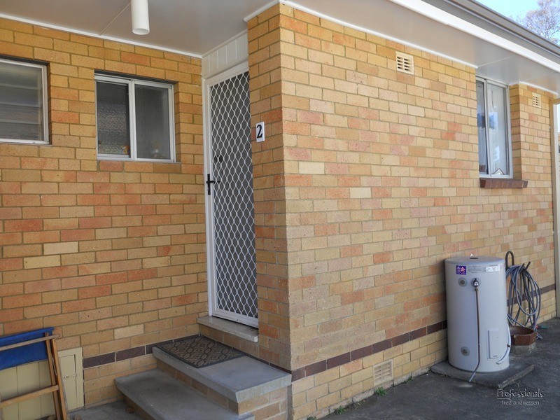 2/2 Bonarius Street, Warners Bay NSW 2282