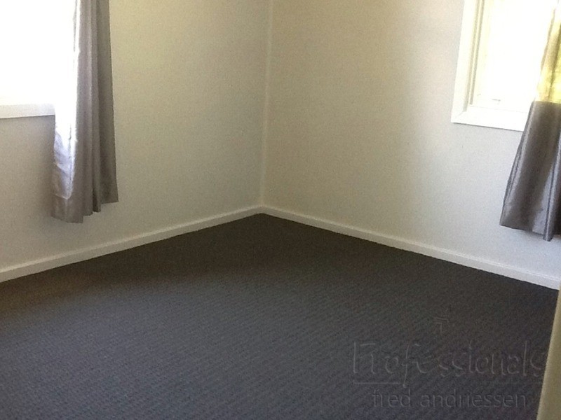 15 Oakland Street, Glendale NSW 2285