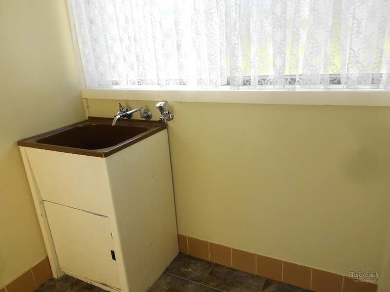 16 Graham  Street, Glendale NSW 2285