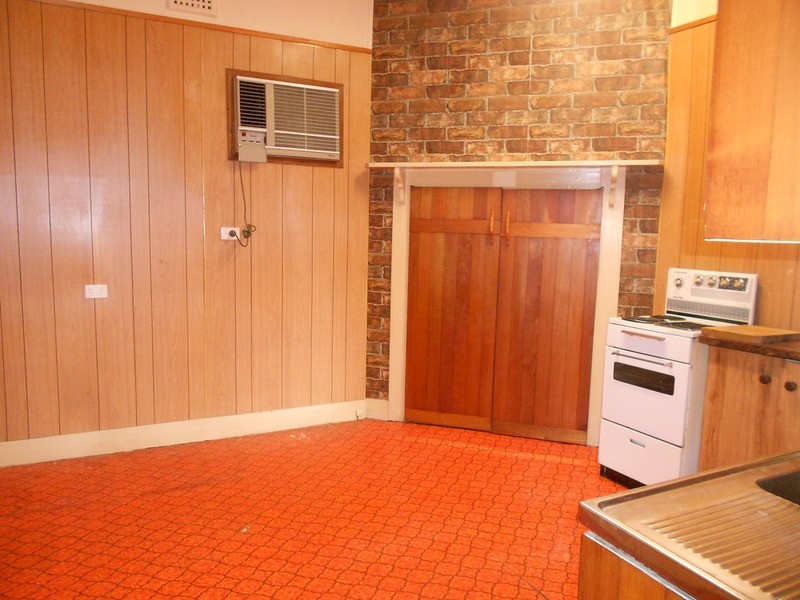 13 Lovell Street, Cardiff NSW 2285