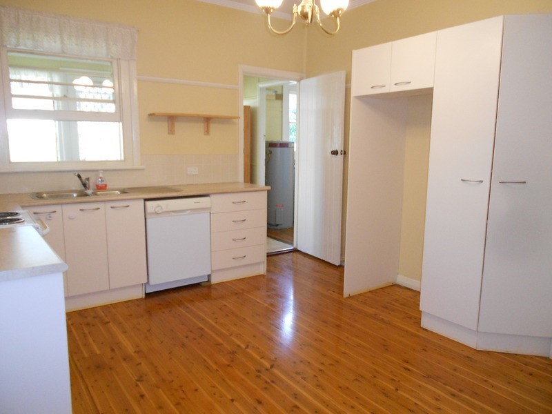 10 Orchard Street, Cardiff NSW 2285
