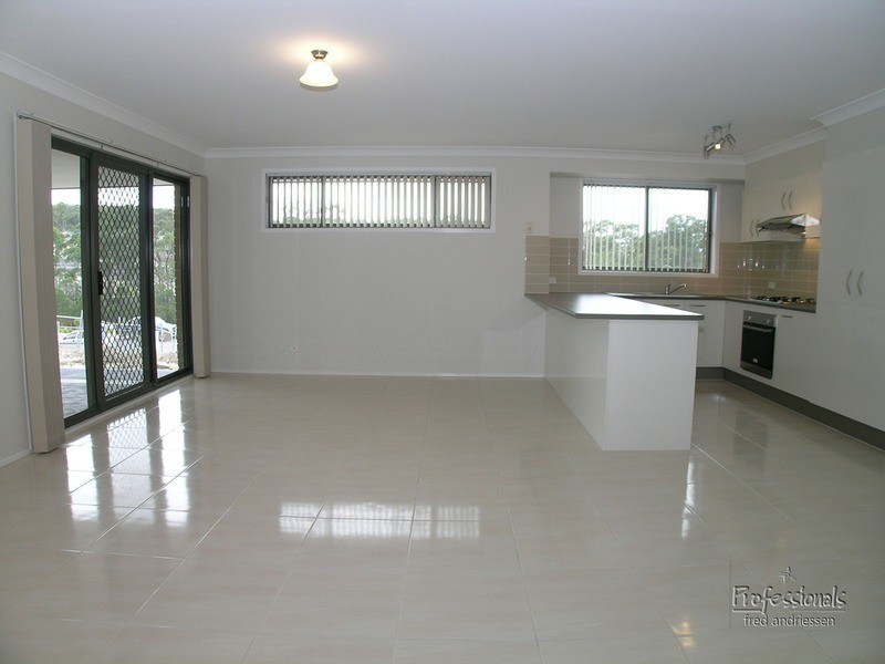 3 Macon Way, Cameron Park NSW 2285