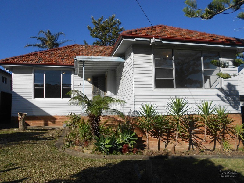 12 Fairview  Avenue, Charlestown NSW 2290