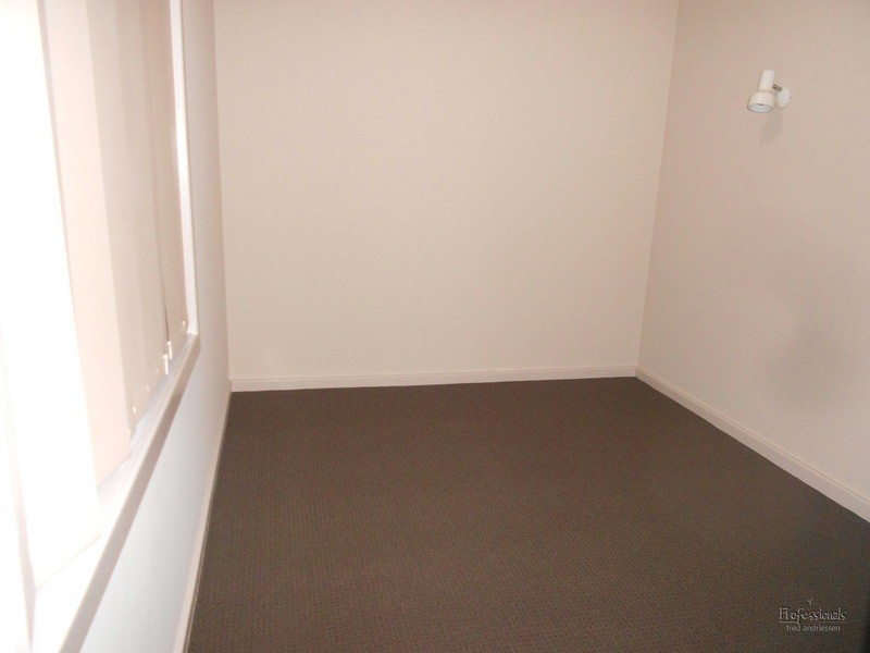 12 Fairview  Avenue, Charlestown NSW 2290