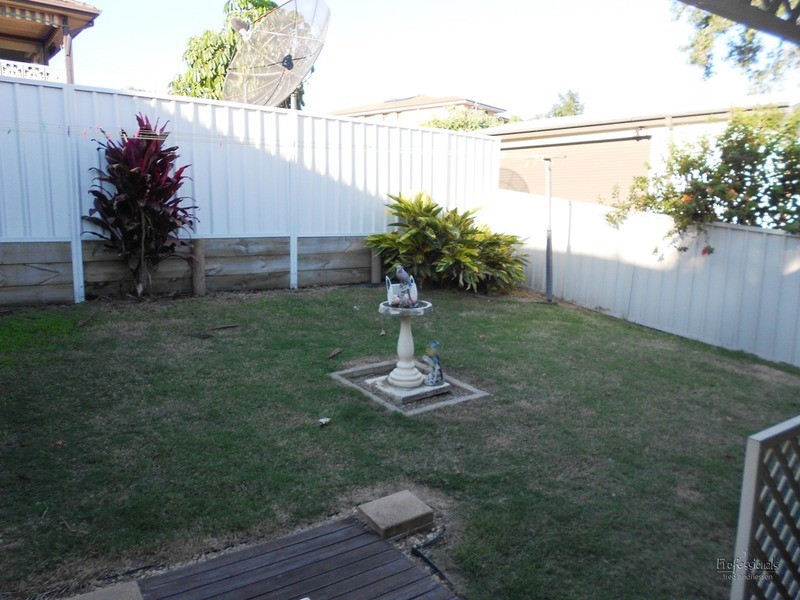 2/304 The  Esplanade, Speers Point NSW 2284