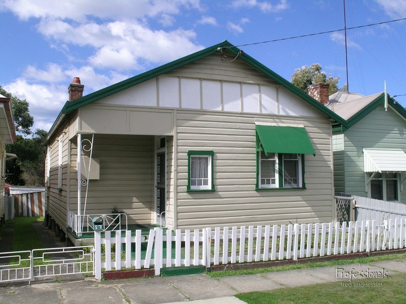 Mayfield NSW 2304