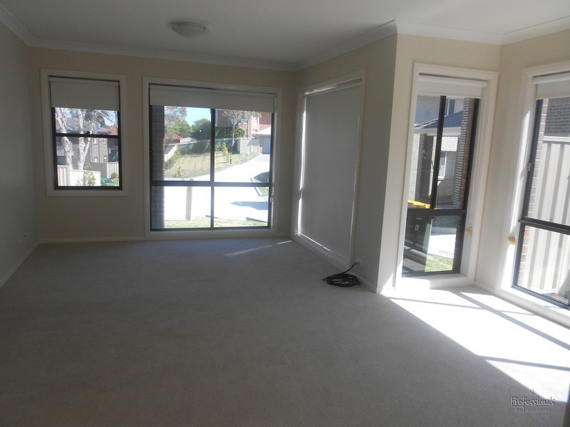 8/14 Progress Place, Garden Suburb NSW 2289