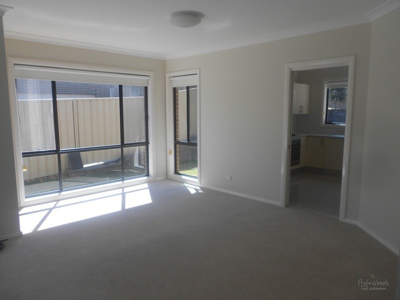 8/14 Progress Place, Garden Suburb NSW 2289