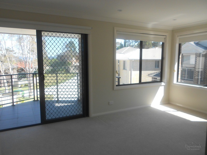 8/14 Progress Place, Garden Suburb NSW 2289