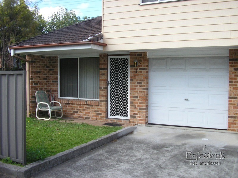 4/16 Thomas  Street, Cardiff NSW 2285