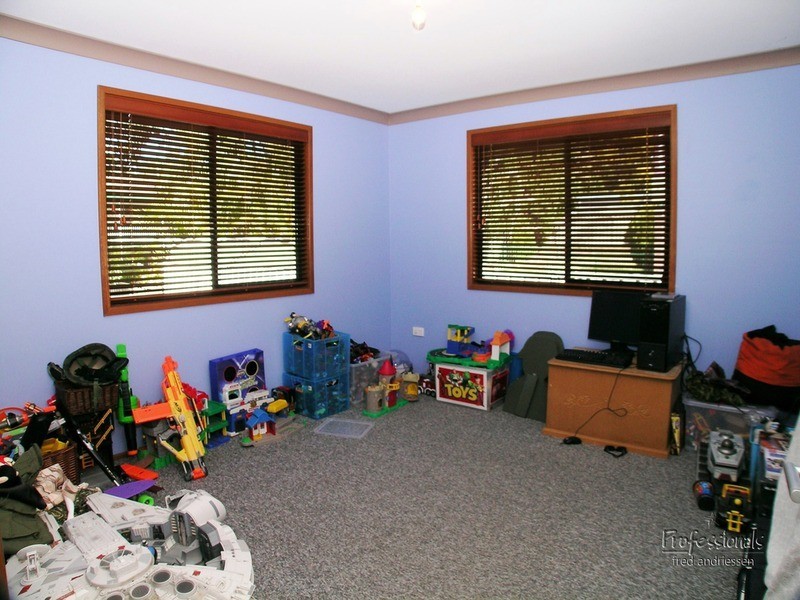 33 Apollo Drive, Charlestown NSW 2290