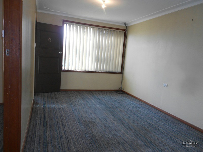 4/2 Munibung Road, Cardiff NSW 2285