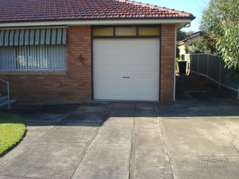4 Dalvern Close, Adamstown Heights NSW 2289