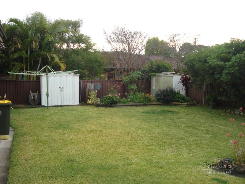 4 Dalvern Close, Adamstown Heights NSW 2289