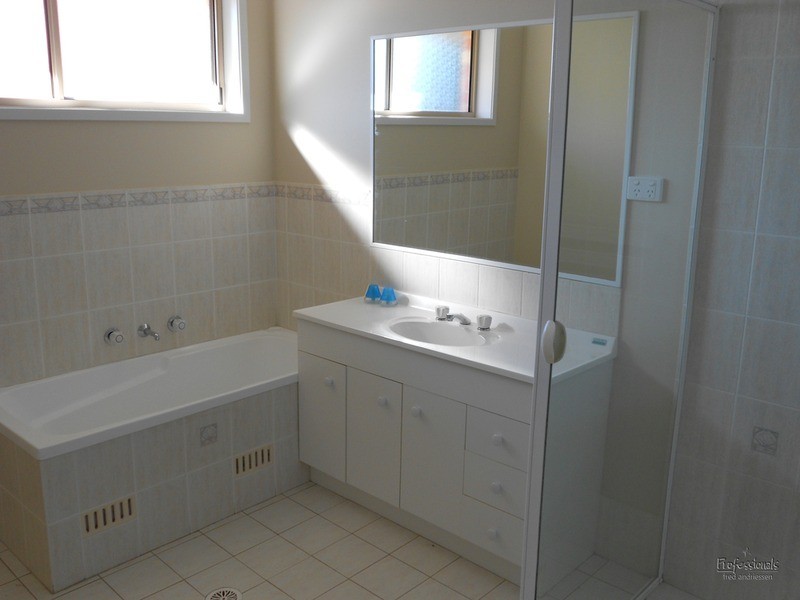 9 Toucan Close, Cameron Park NSW 2285