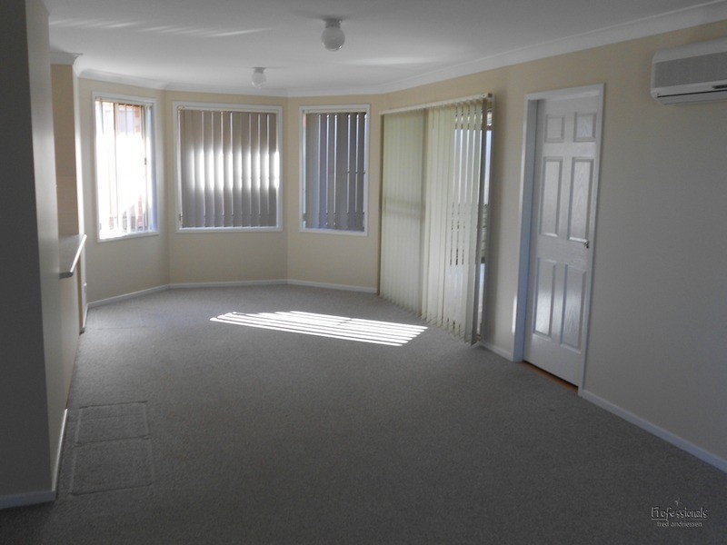 9 Toucan Close, Cameron Park NSW 2285