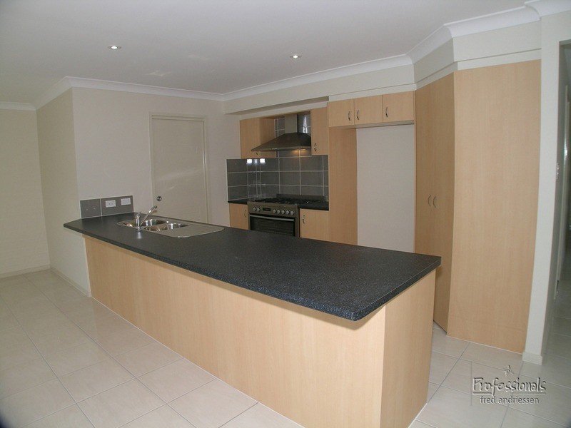 7 Artemesia Avenue, Cameron Park NSW 2285