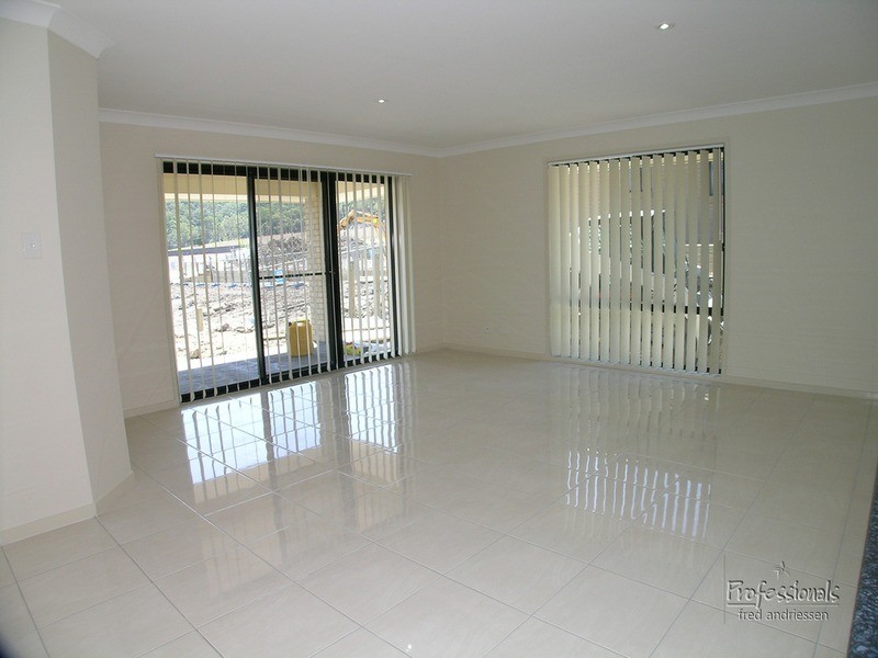 7 Artemesia Avenue, Cameron Park NSW 2285