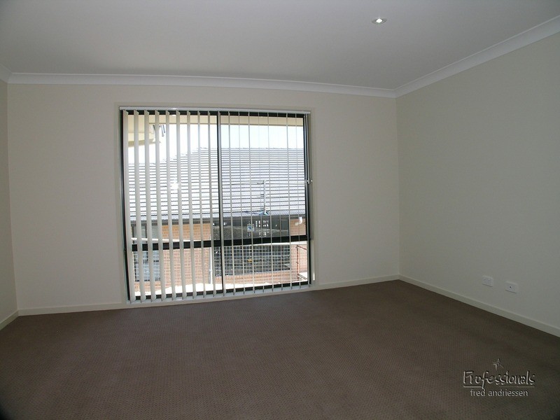 7 Artemesia Avenue, Cameron Park NSW 2285