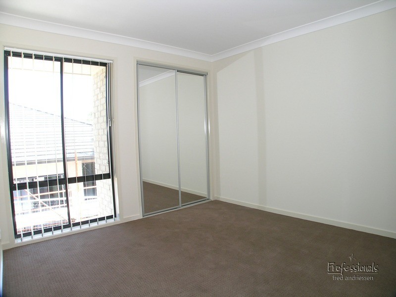 7 Artemesia Avenue, Cameron Park NSW 2285