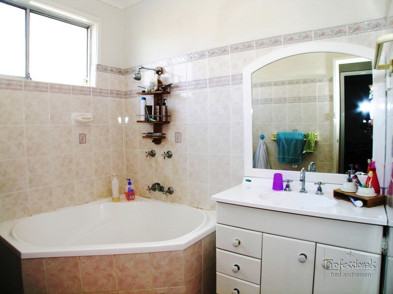 7 Braye Street, Speers Point NSW 2284