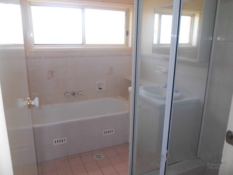 1/3 Teramby Road, Hamilton NSW 2303