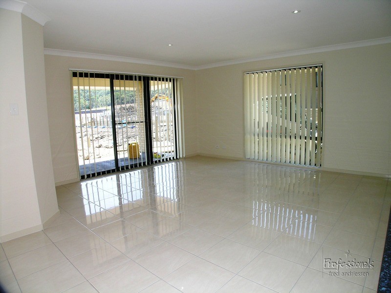 7 Artemesia Avenue, Cameron Park NSW 2285