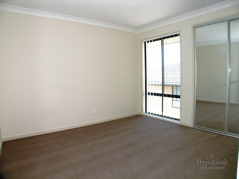 7 Artemesia Avenue, Cameron Park NSW 2285