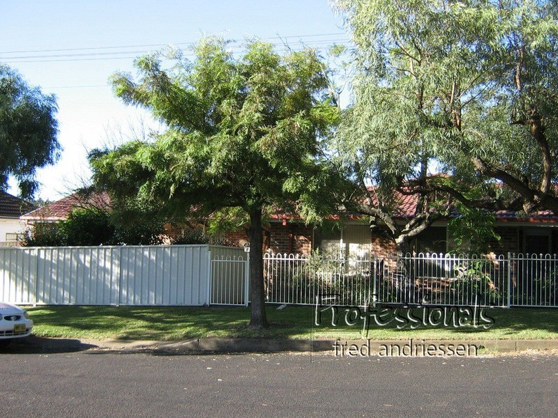 9 Munibung Road, Cardiff NSW 2285