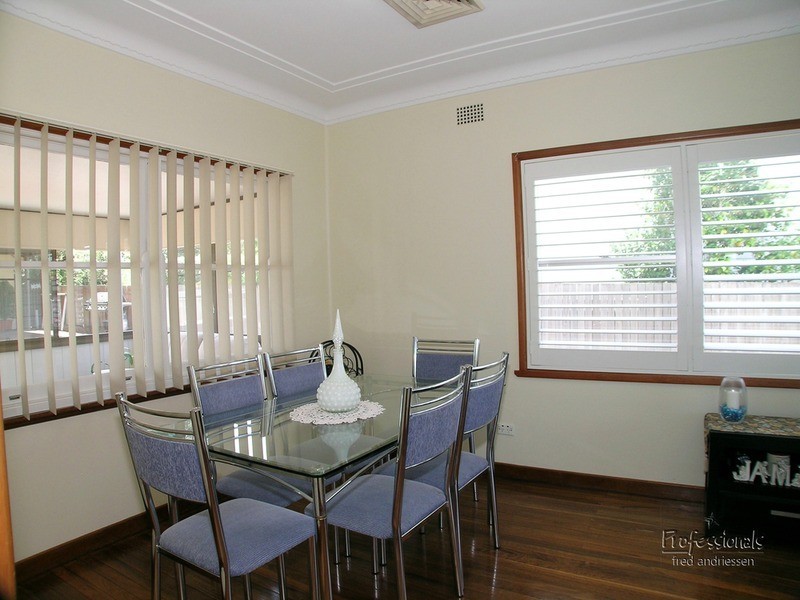 31 Alfred Street, Glendale NSW 2285