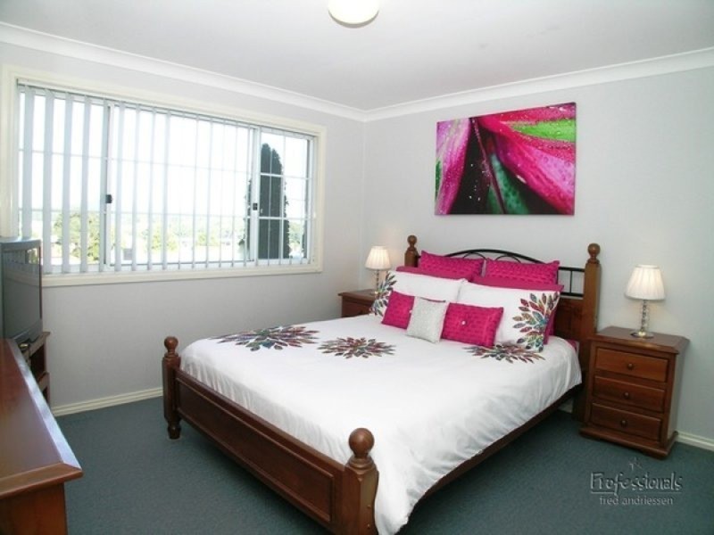 2/49 Fern Valley Road, Cardiff NSW 2285