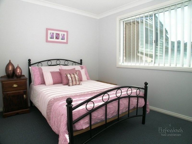 2/49 Fern Valley Road, Cardiff NSW 2285