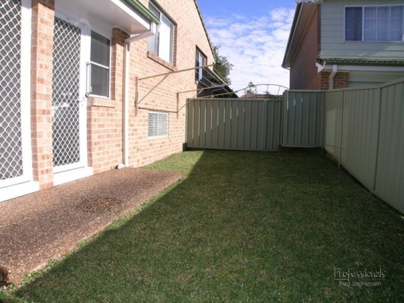 2/49 Fern Valley Road, Cardiff NSW 2285