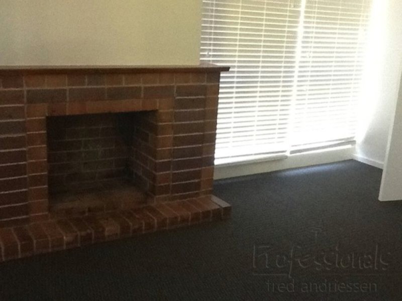 15 Oakland Street, Glendale NSW 2285