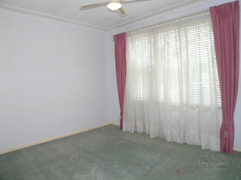 6 Charles Street, Cardiff NSW 2285