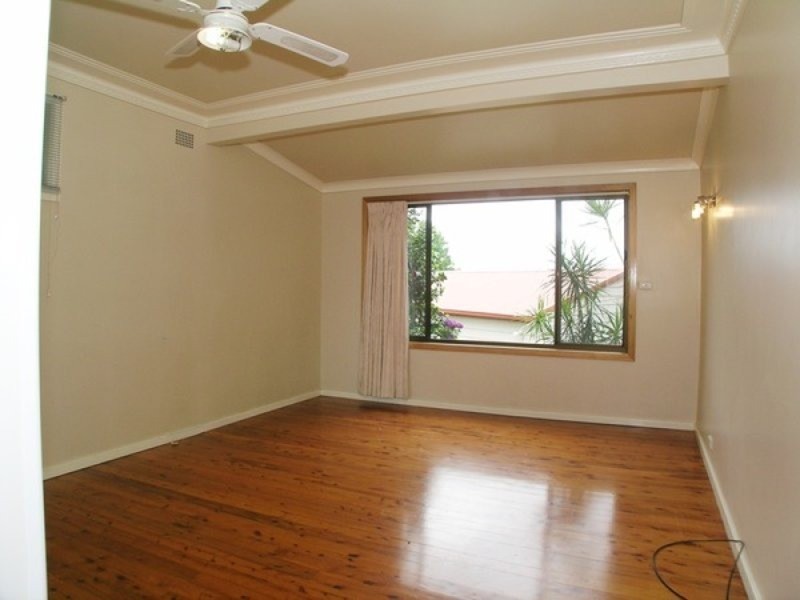 28 Greenwood Parade, Glendale NSW 2285