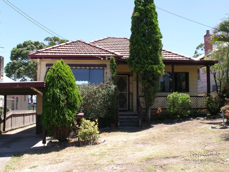 4 Illawarra Avenue, Cardiff NSW 2285