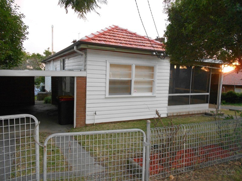 22 Prospect Road, Garden Suburb NSW 2289