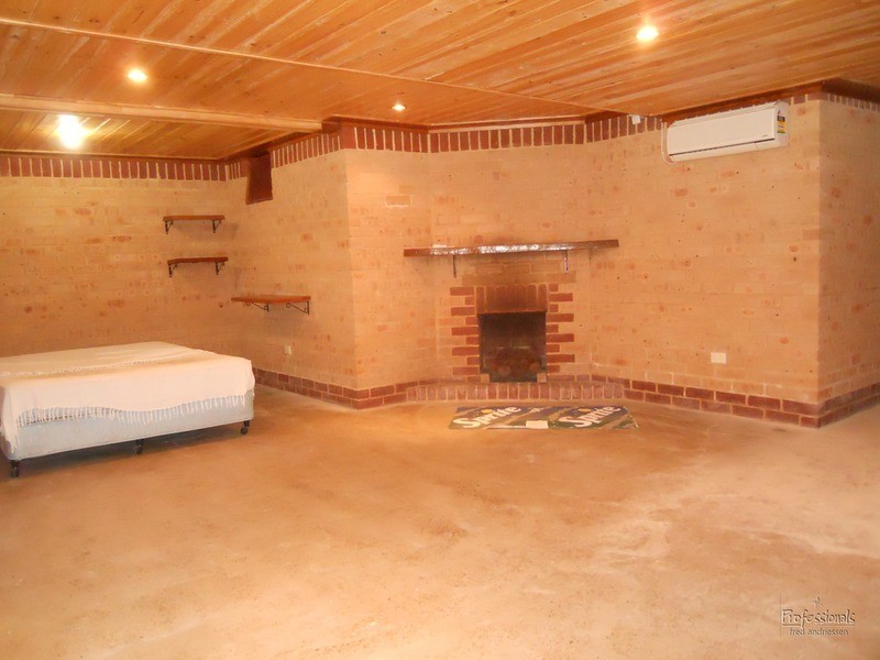 10 Bellevue  Crescent, Cardiff NSW 2285