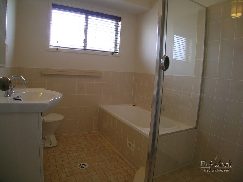 1/6 Florina Close, Cardiff South NSW 2285