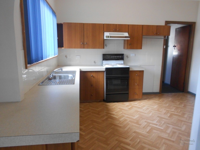 16 Harrison  Street, Cardiff NSW 2285