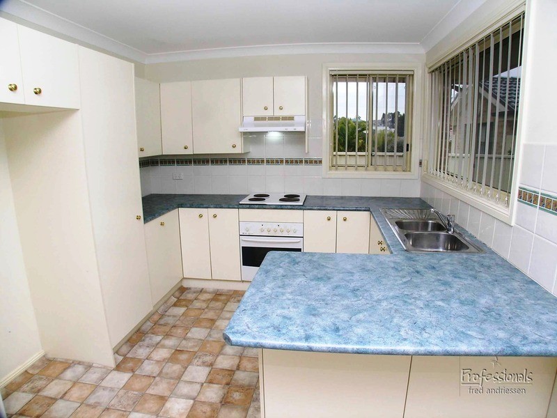 2 Sandpiper  Court, Cameron Park NSW 2285