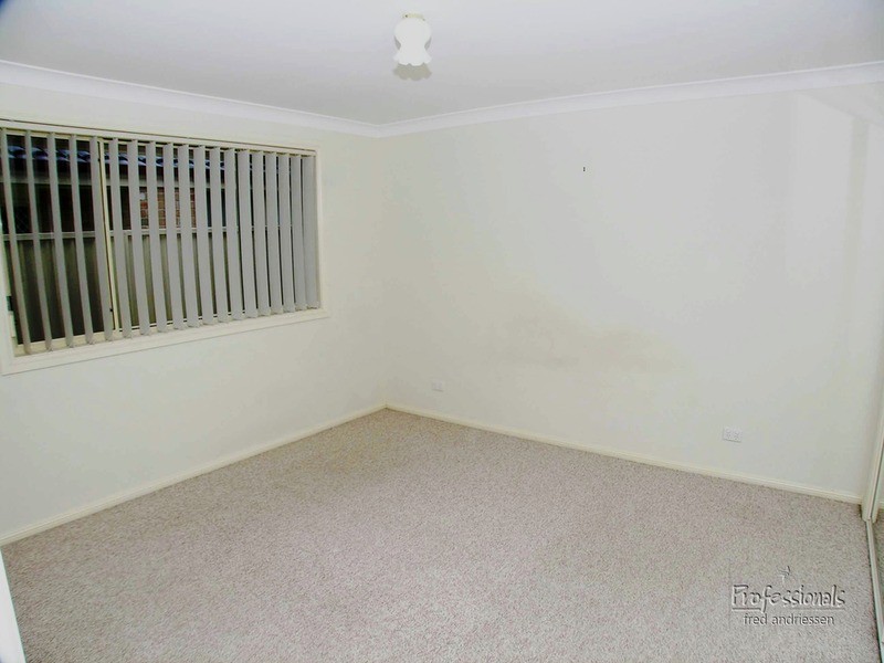 2 Sandpiper  Court, Cameron Park NSW 2285