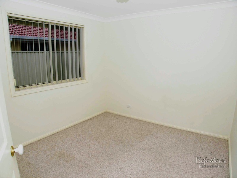 2 Sandpiper  Court, Cameron Park NSW 2285