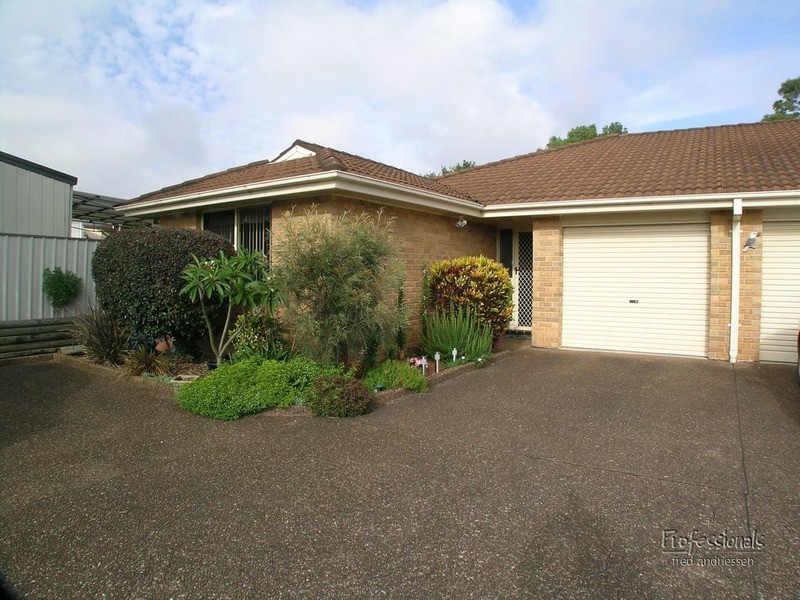 2/3 Francis Street, Cardiff South NSW 2285