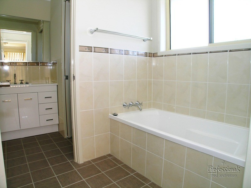 Cameron Park NSW 2285